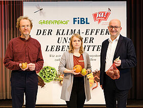 Bild Pressekonferenz mit Vertreter*innen von FiBL, Greenpeace und Ja! Natürlich