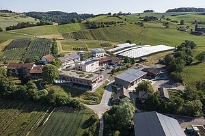 Prise de vue par drone du campus du FiBL.