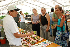 Andi Häseli am Stand