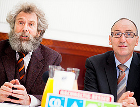 Werner Lampert und Urs Niggli bei Pressekonferenz