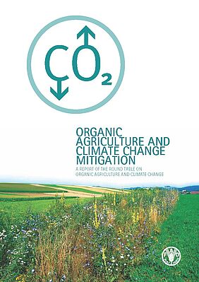 Cover der Studie "Organic Agriculture and climate change mitigation"